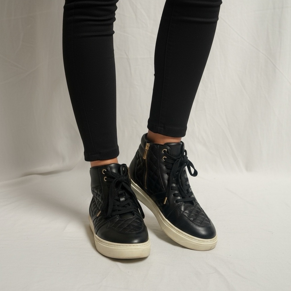 JLO Black Quilted High-Top Sneakers Women’s 8.5 Laced Leather Zip Gold Accent